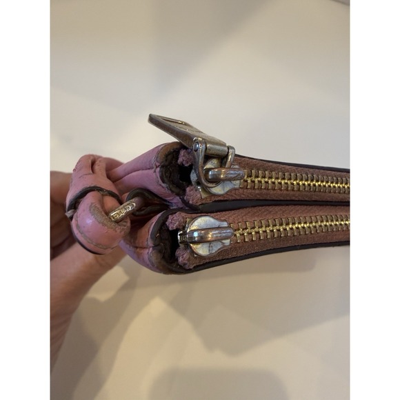 Pink Coach Wristlet Wallet Vintage Two Zip Pockets With Credit Card Slots - Picture 3 of 8